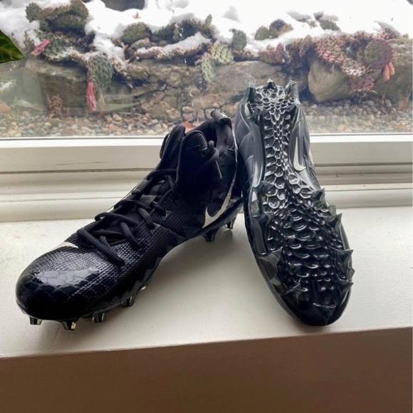 Nike Menace football cleats - Picture 2 of 6